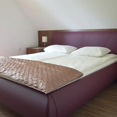 - Zmrd Замарди