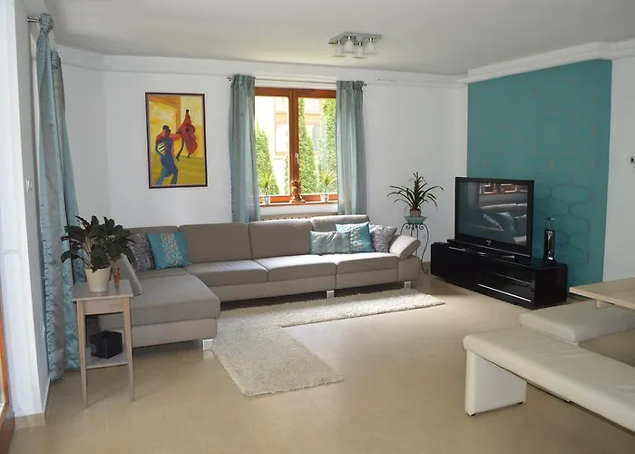 ヴィラ - Zmrd Zamárdi